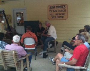 Jam session on Aunt Minnie's Pickin Porch